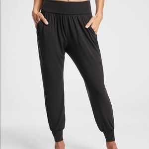 NWT Athleta Studio Jogger